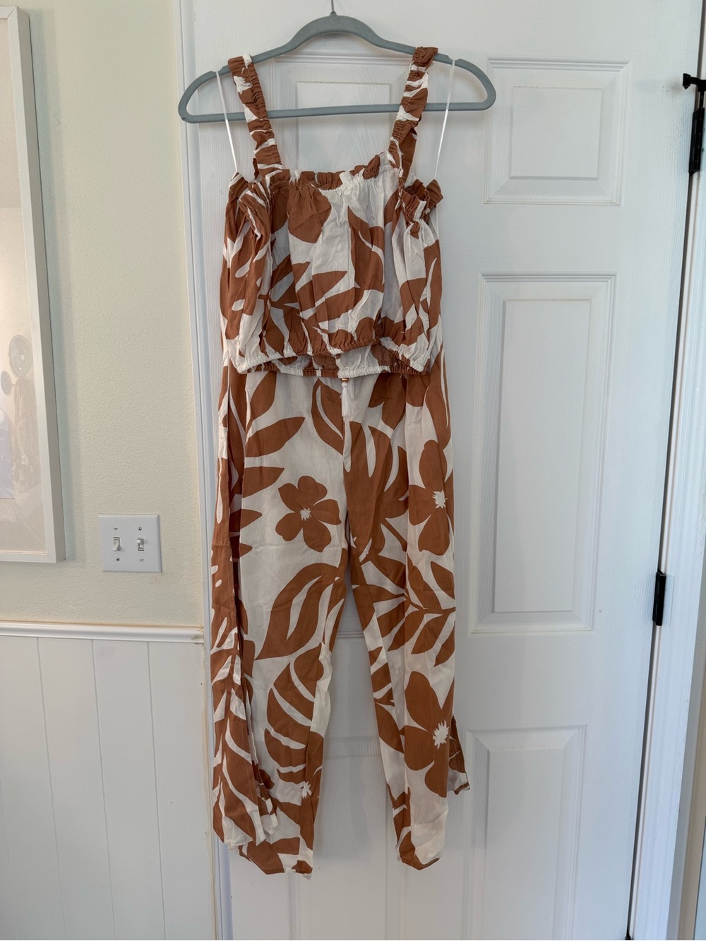 Two-Piece Floral Print Pants Set - Brown/White - Picture 2 of 7